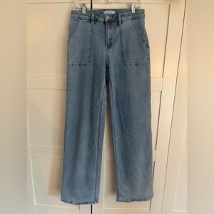 Lovervet Women's Wide Leg Jeans Light Wash size 30 Casual Minimalist